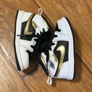 Nike Air Jordan 1 Mid (TD) Size 7C White Gold Black Toddlers